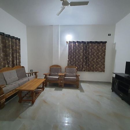 Jk Homestay Mysuru Zewnętrze zdjęcie
